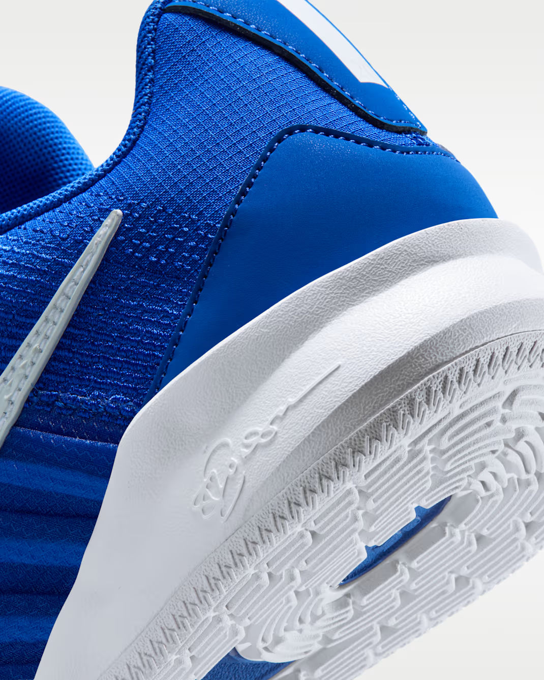 IQ9033-401 Nike Sabrina 3 Game Royal (Women's)