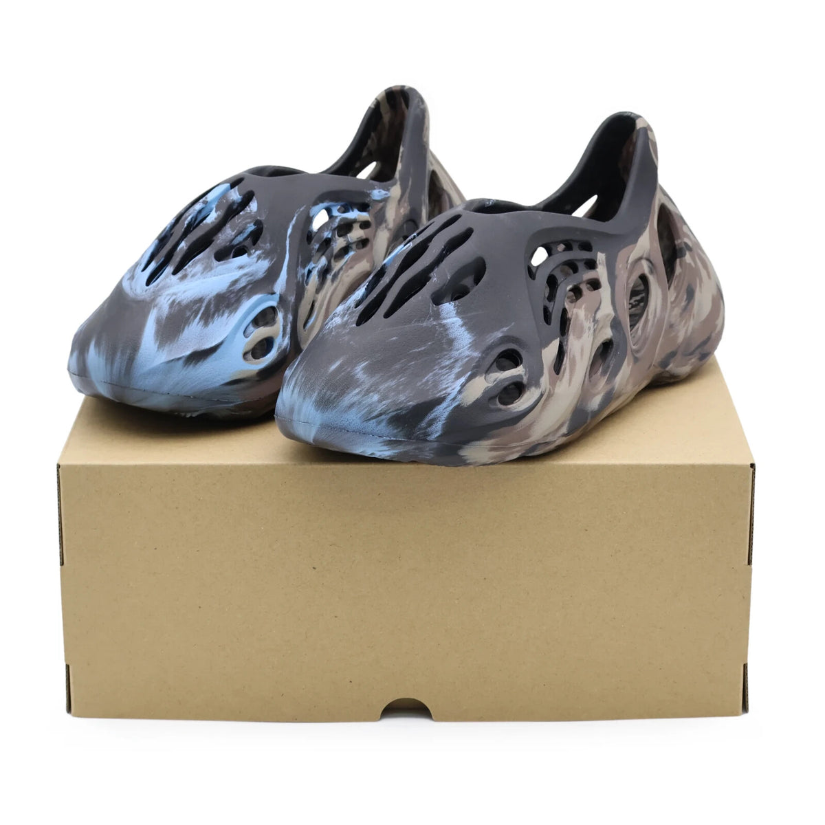ID4126 adidas Yeezy Foam Runner MX Cinder (Men's)