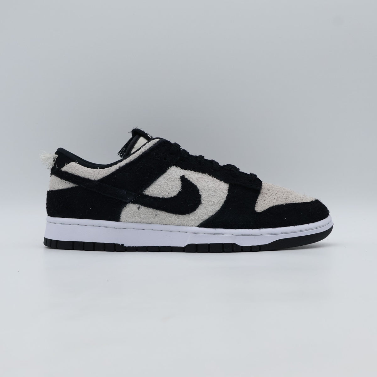 IB2990-100 Nike Dunk Low Retro SE Panda White Black  (Men's)