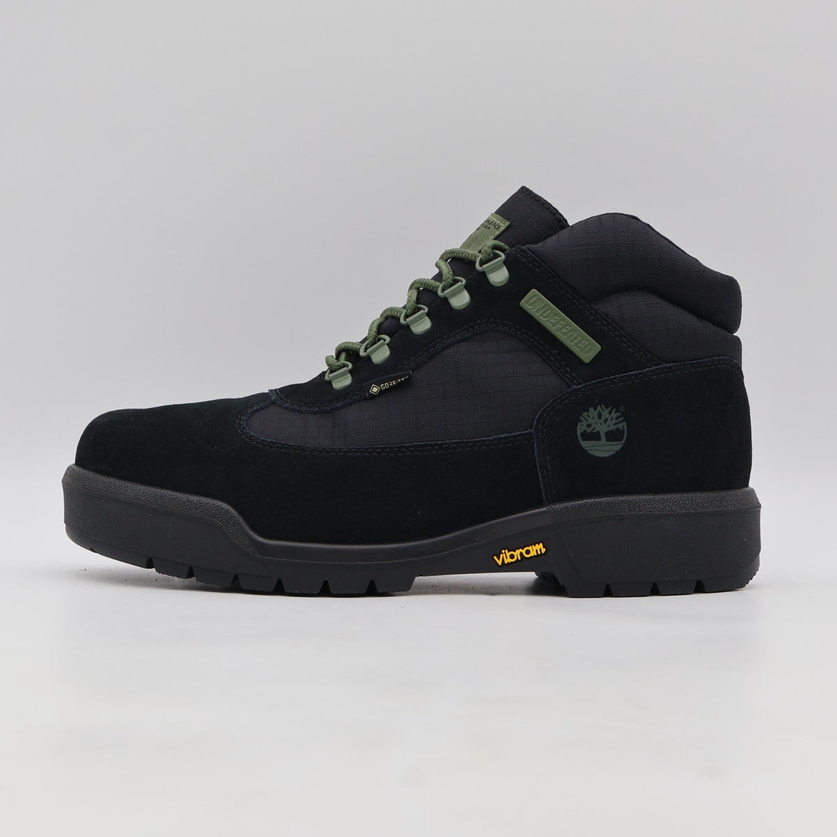 TB0A2NRWEK4 Undefeated Timberland Field Boot GORE-TEX Black (Men's)