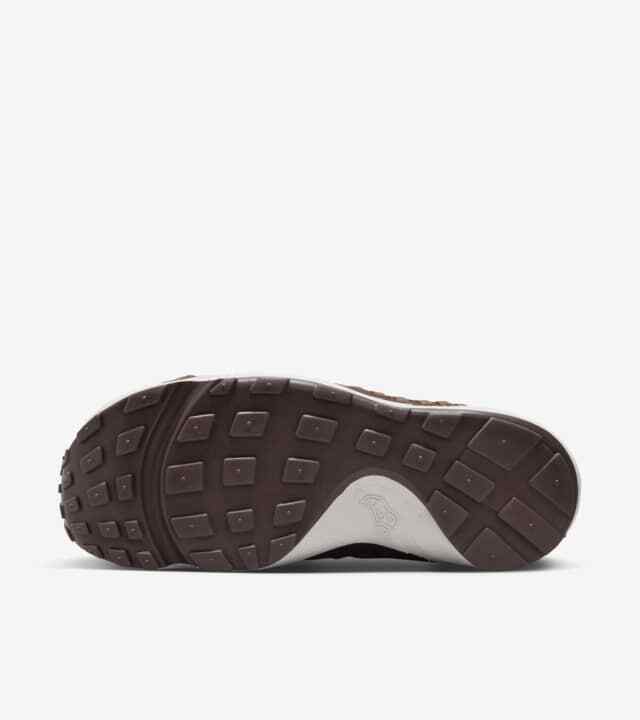 FB1959-200 Nike Air Footscape Woven Saturn Gold and Earth (Women's)