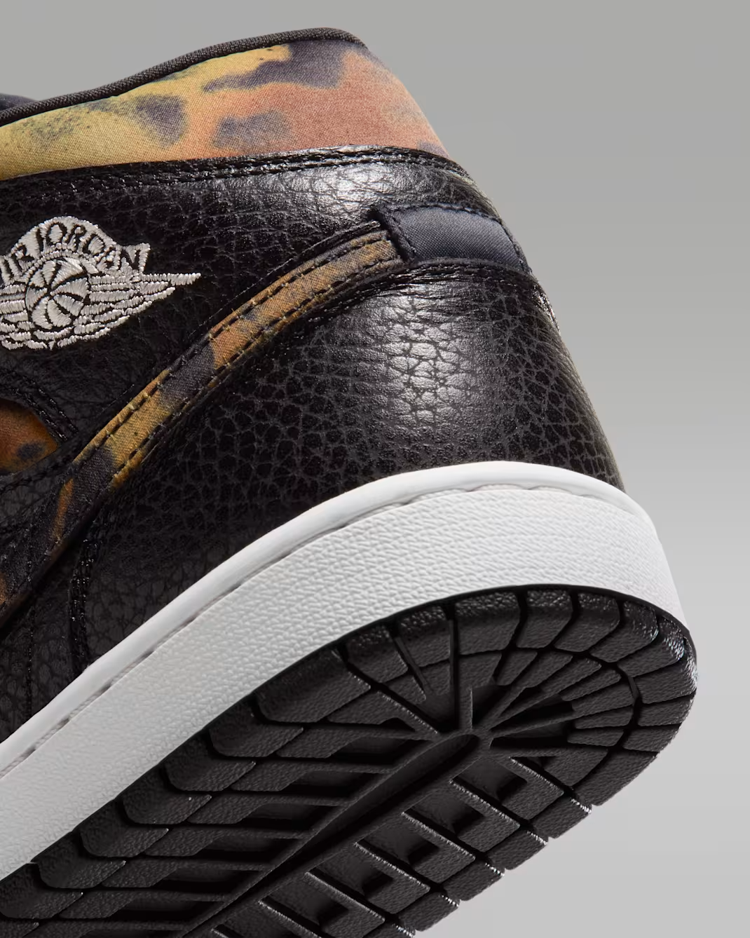IQ5161-001 Nike Air Jordan 1 Mid SE "Black/Velvet Brown" (Women's)