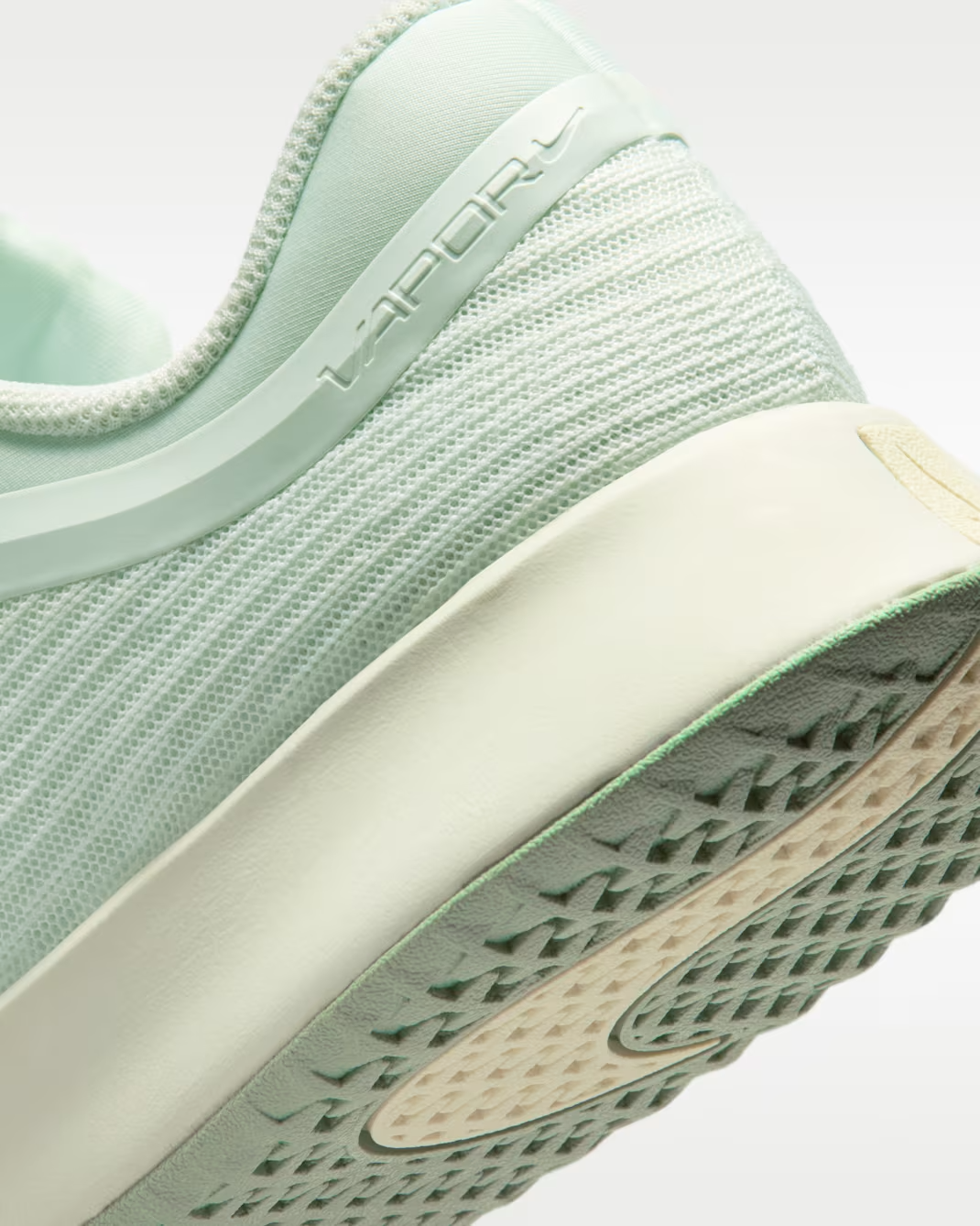FZ2158-301 Nike Women's Vapor Pro 3 "Barely Green/Sea Glass"