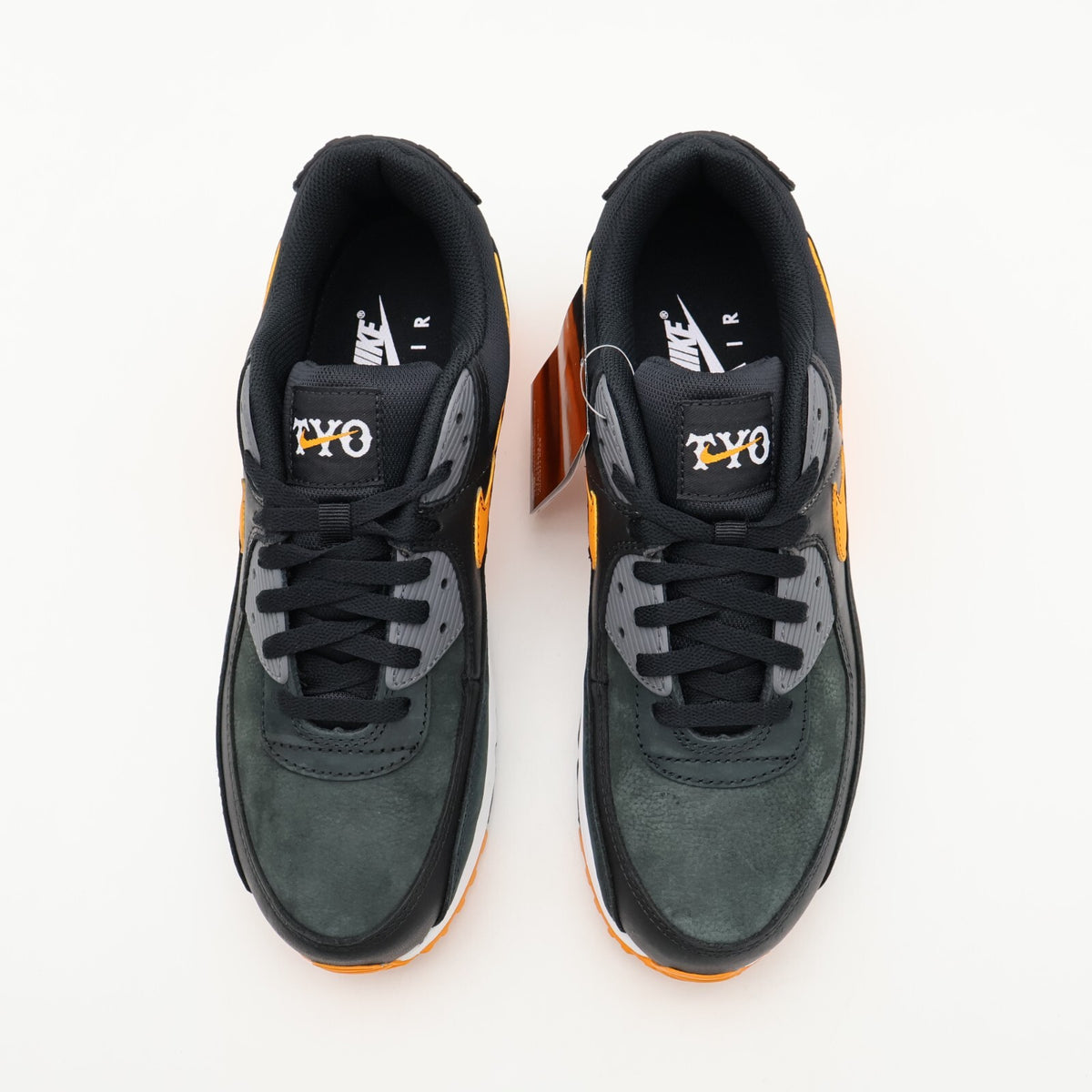 II2353-001 Nike Air Max 90 Tokyo Giants (Men's)