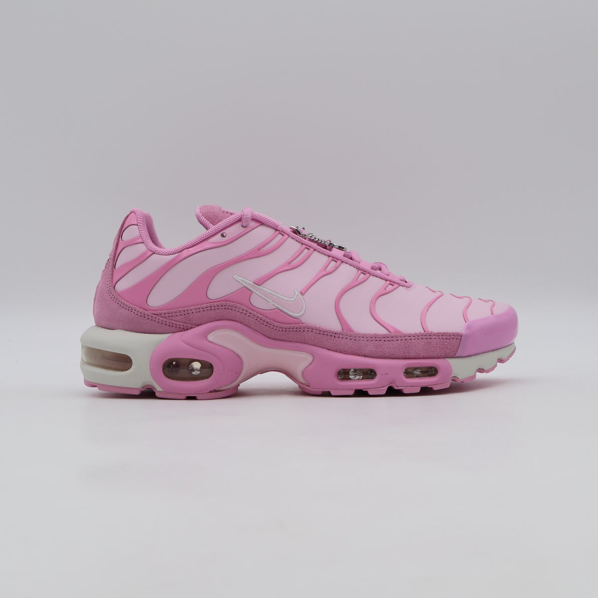 IV5286-600 Nike Air Max Plus "Pink Rise/Summit White" (Women's)