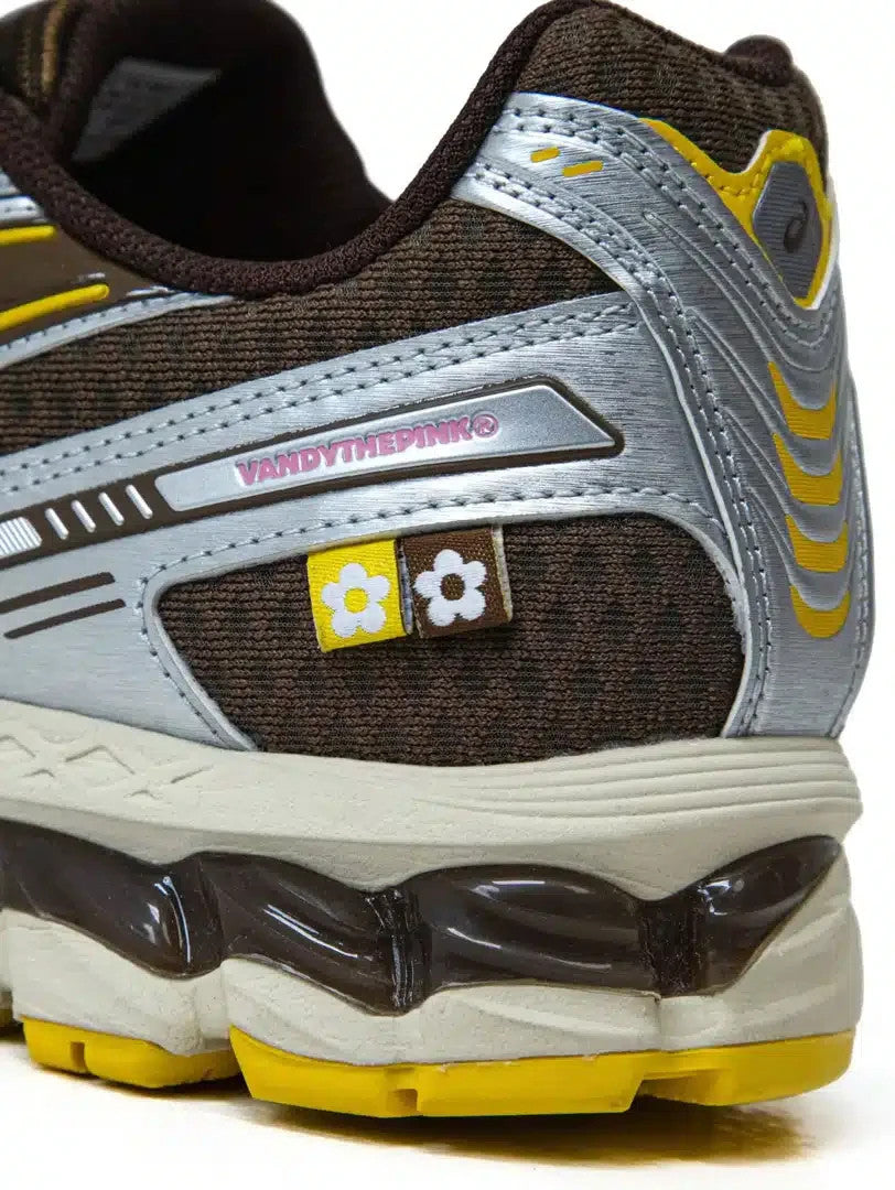 1203B302-200 VANDY THE PINK Ã Asics Gel-Kayano 12.1 Ice Cream Pack (Men's)