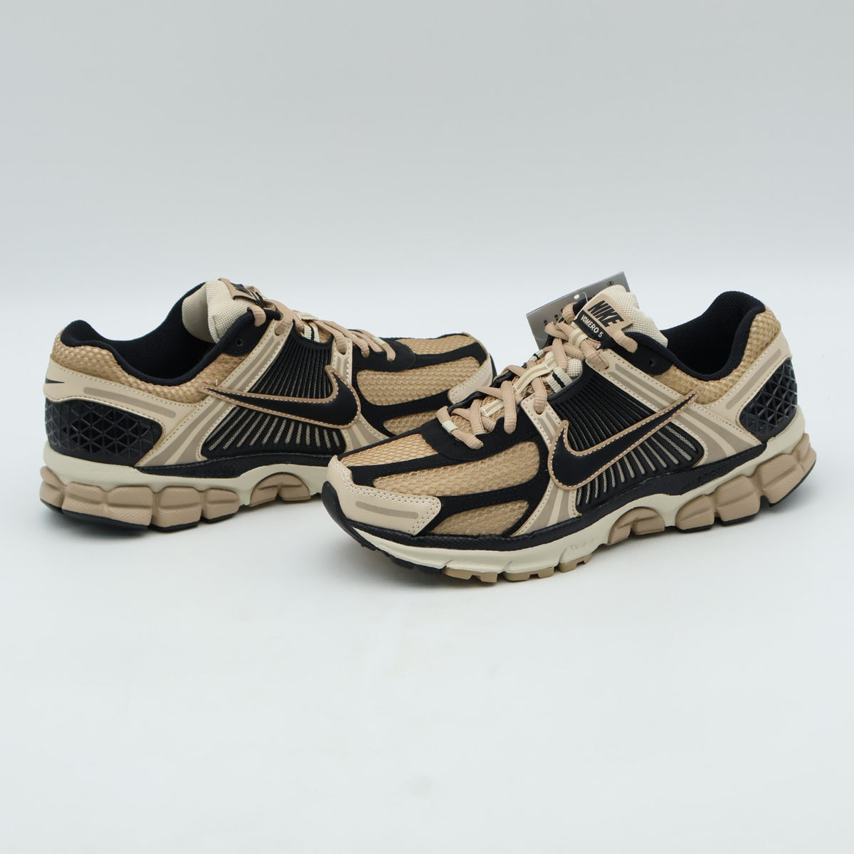 FJ2028-106 Nike  Zoom Vomero 5 Sanddrift (Women's)