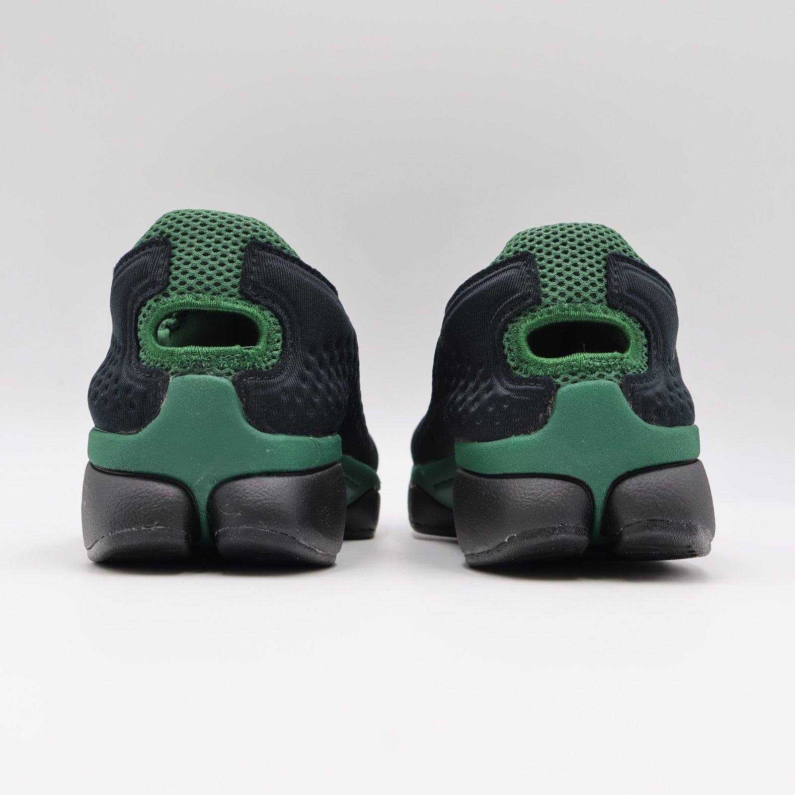 IQ8006-002 Nike Rift 2 "Kenya" (Women's)