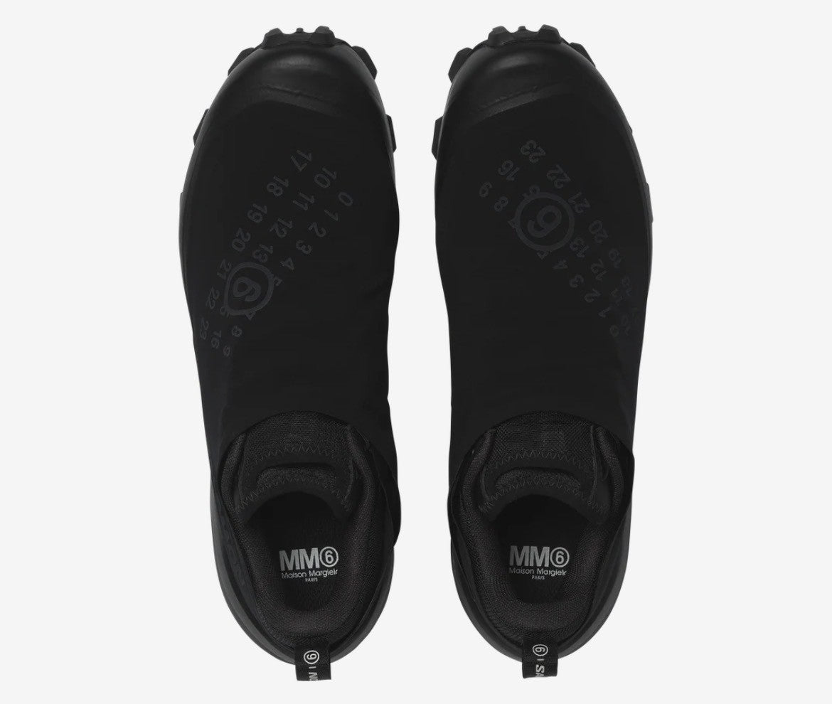 L49186400 MM6 Maison Margiela Ã Salomon Cross Dust "Black"