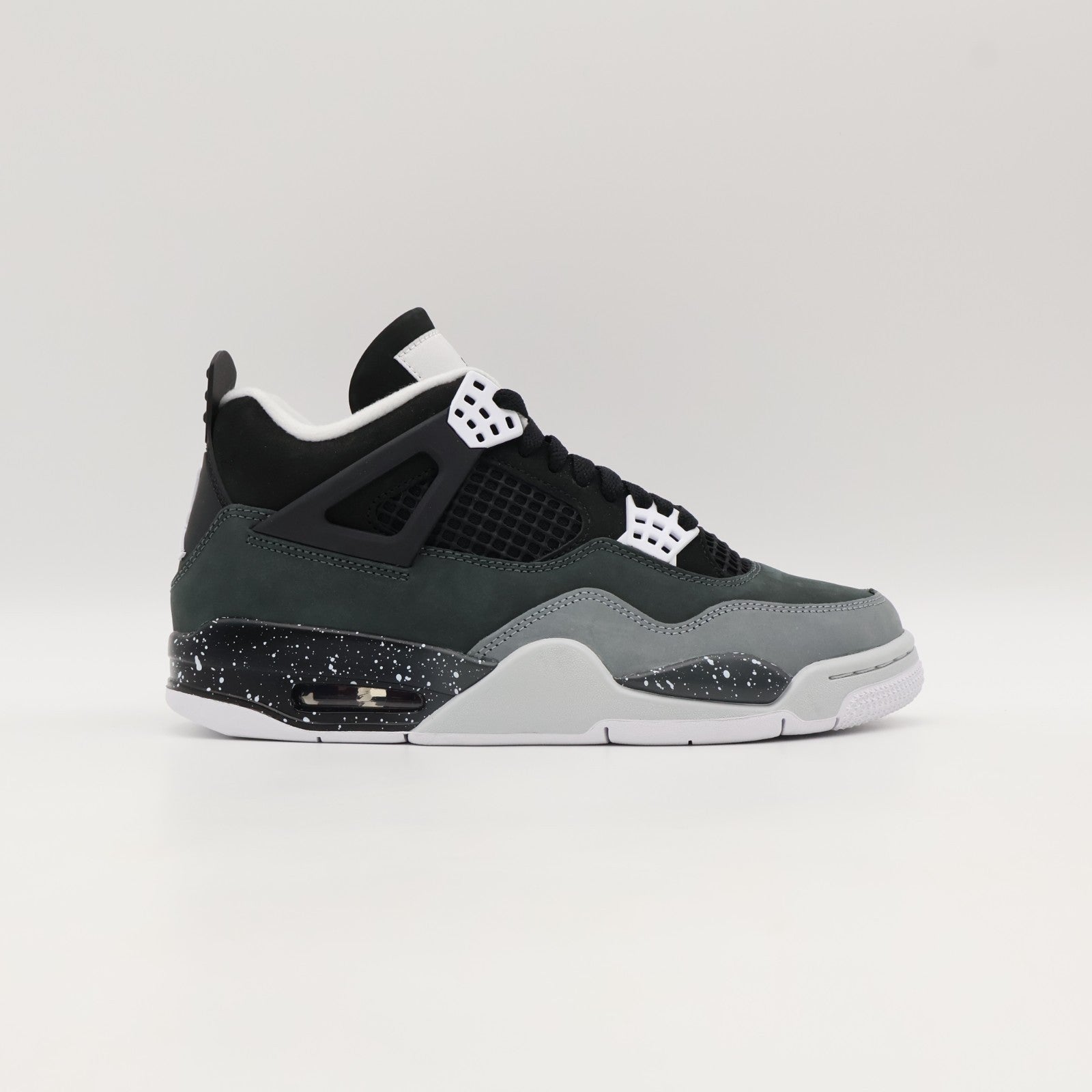 FQ8138-002 Nike Air Jordan 4 Retro Fear (Men's)