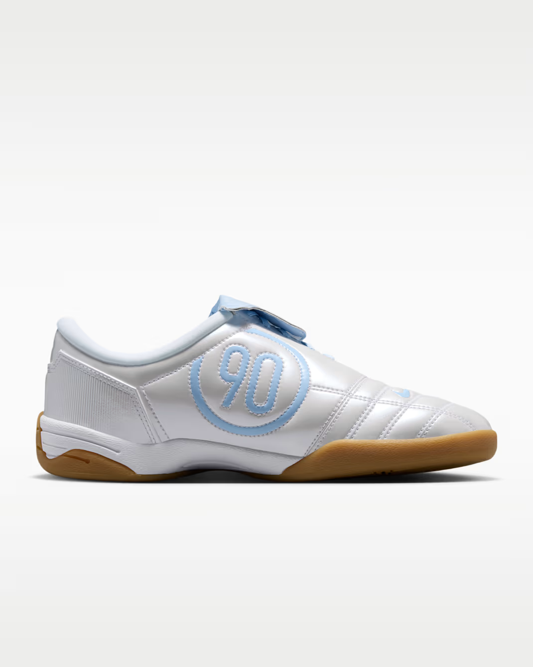 IO2389-101 Nike Total 90 3 SE White Gum Light Brown (Women's)