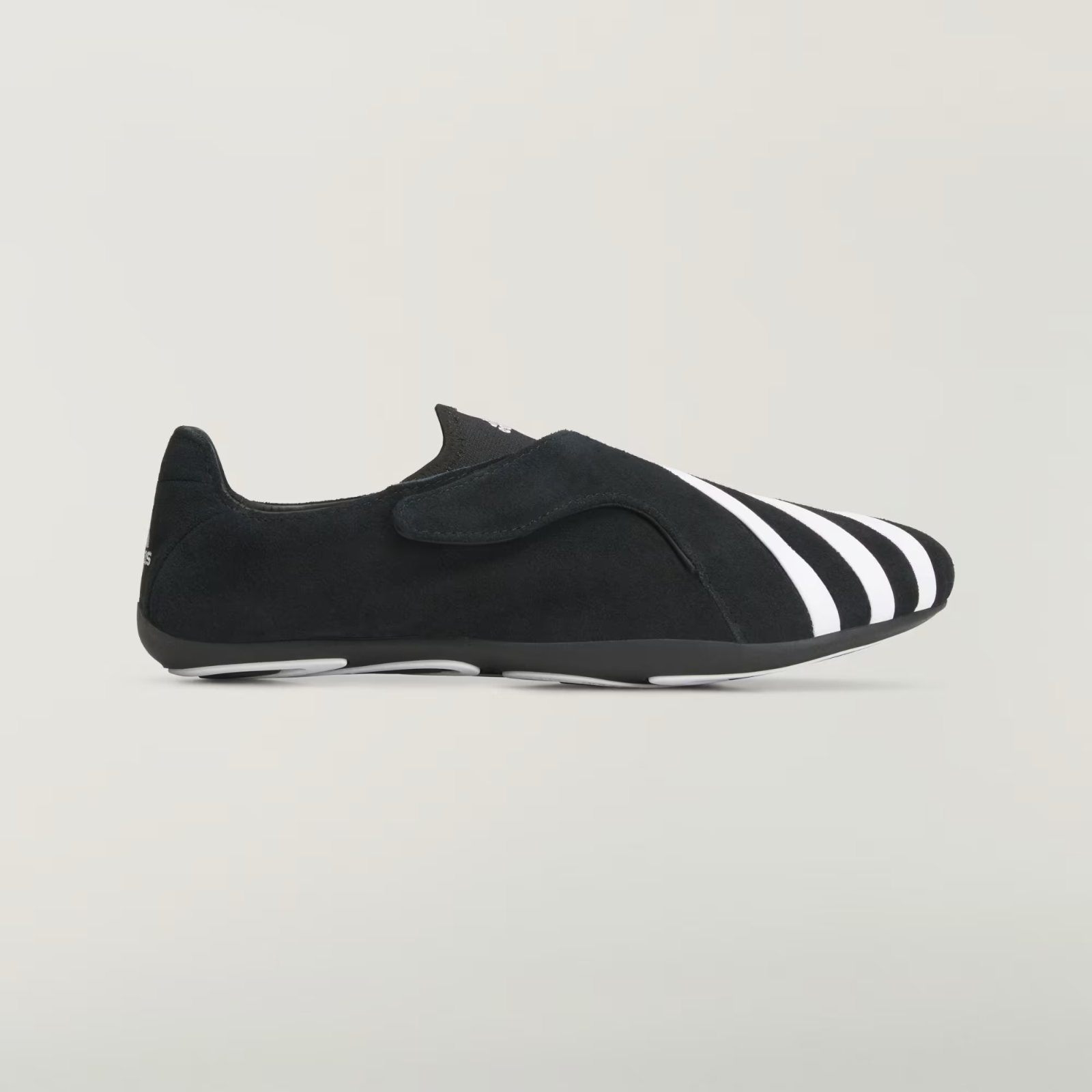 KJ0953 Pharrell Williams Ã adidas Vario Flat Earther "Black" (Men's)