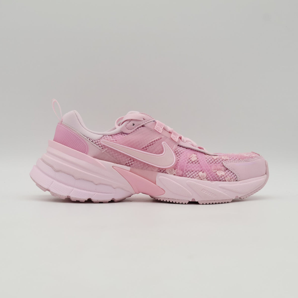 HJ5269-600 Nike V2K Run Pink Foam Arctic Pink Summery Florals (Women's)