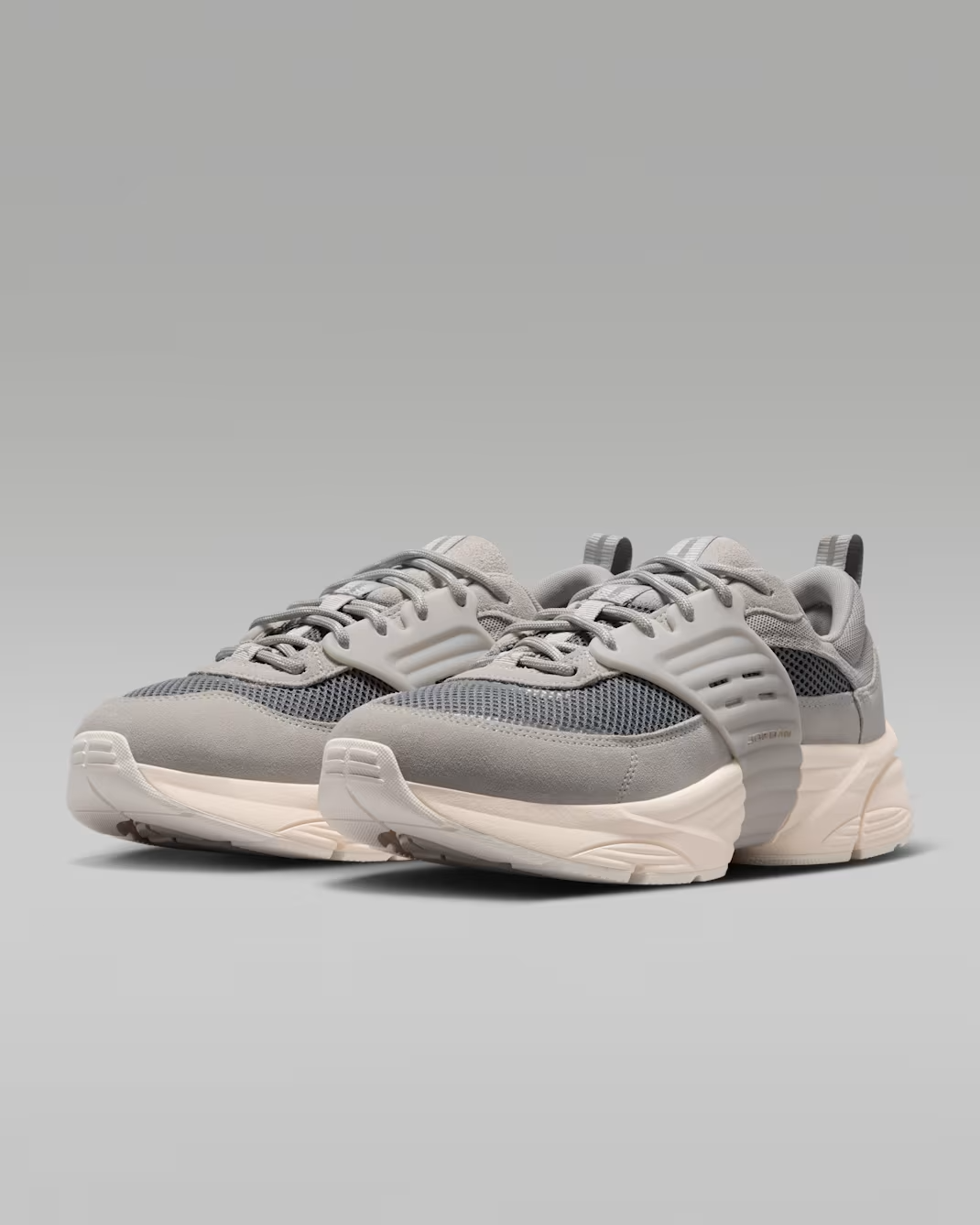 IB3722-011 Nike Jordan Trunner O/S "Light Iron Ore/Smoke Grey" (Men's)