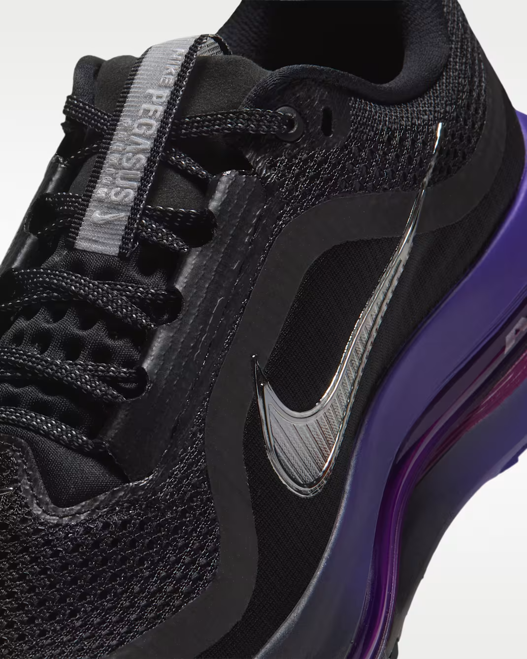 HQ2593-013 Nike Pegasus Premium "Black/Dark Concord" (Women's)