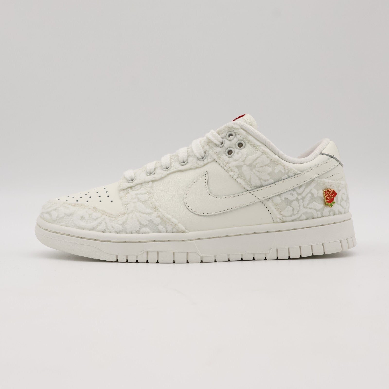FZ3775-133 Nike Dunk Low Give Her Flowers (Women's)
