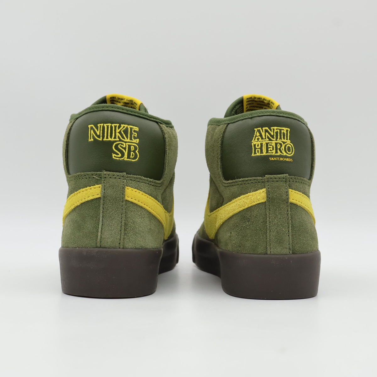 HM5838-300 ANTIHERO Ã Nike SB Zoom Blazer Mid QS Rough Green Amarillo (Men's)