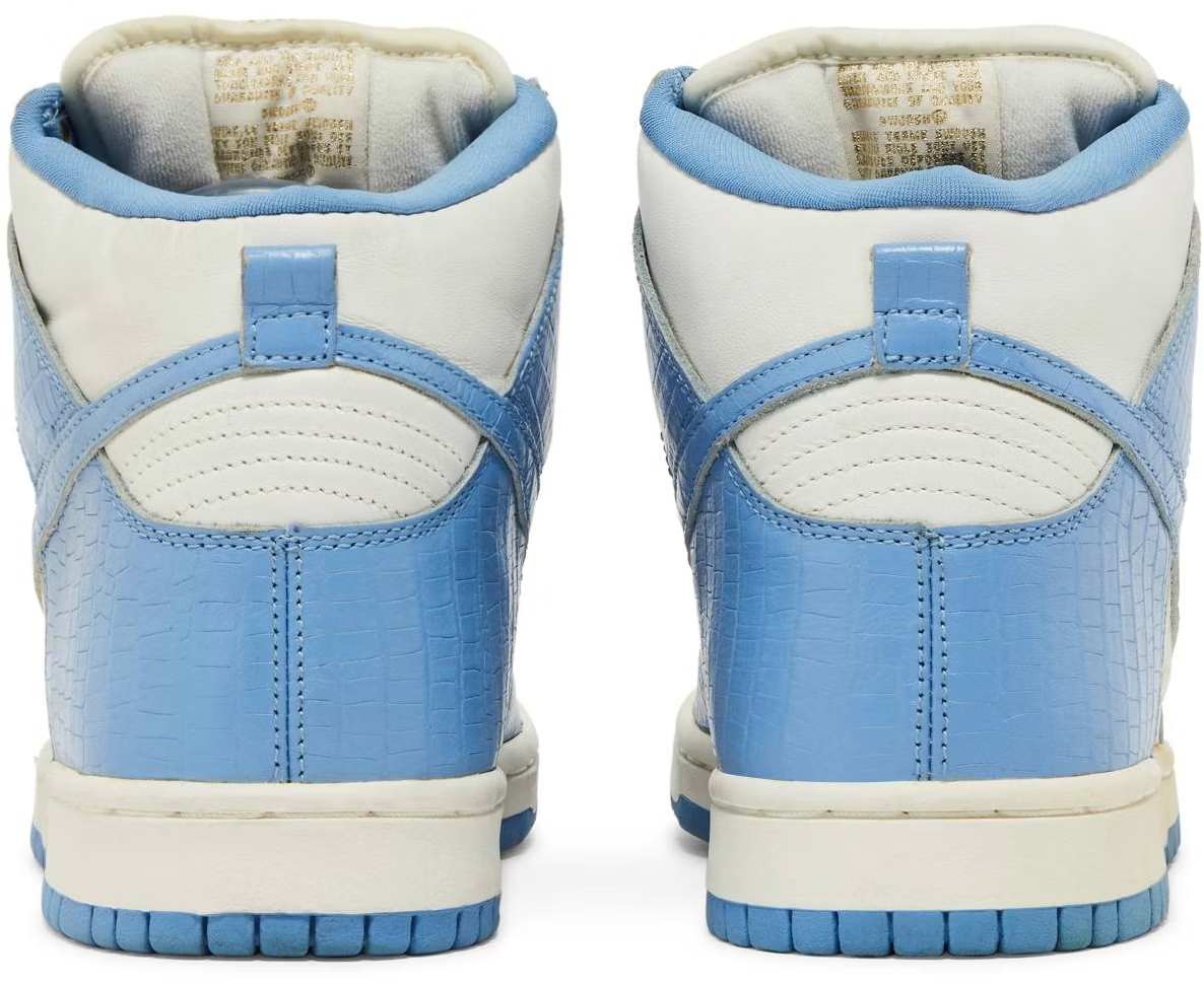 307385-141 Supreme Ã Nike SB Dunk High "Blue Stars" (Men's)