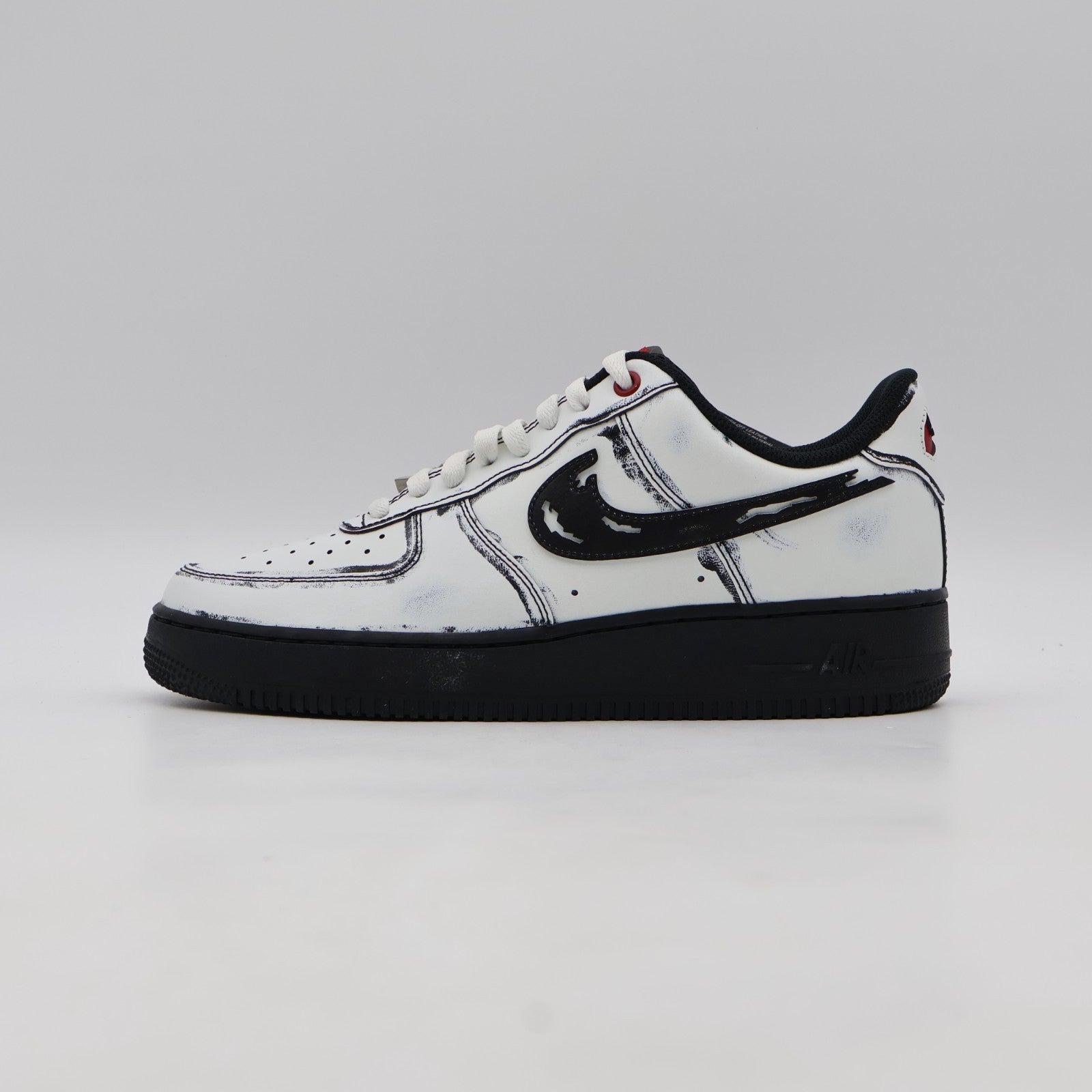 IV6350-121 Nike Air Force 1 "Halloween/Scream" (Men's)