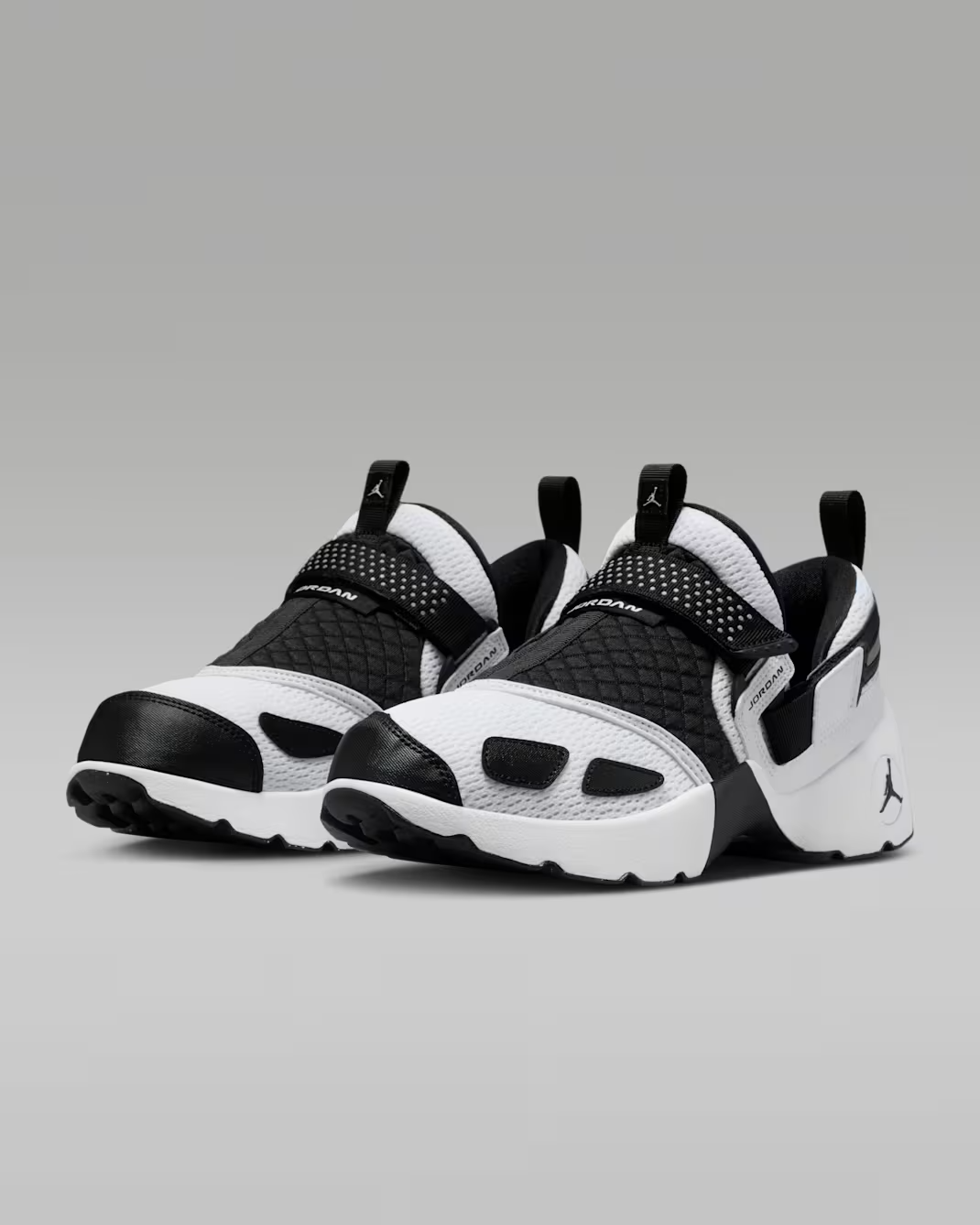 HQ2164-100 Nike Jordan Trunner LX White Reflective Silver Black (Women's)