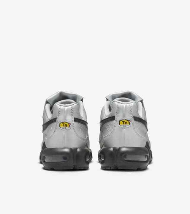HM6850-001 Nike Air Max Plus Tiempo Wolf Grey and Black (Men's)