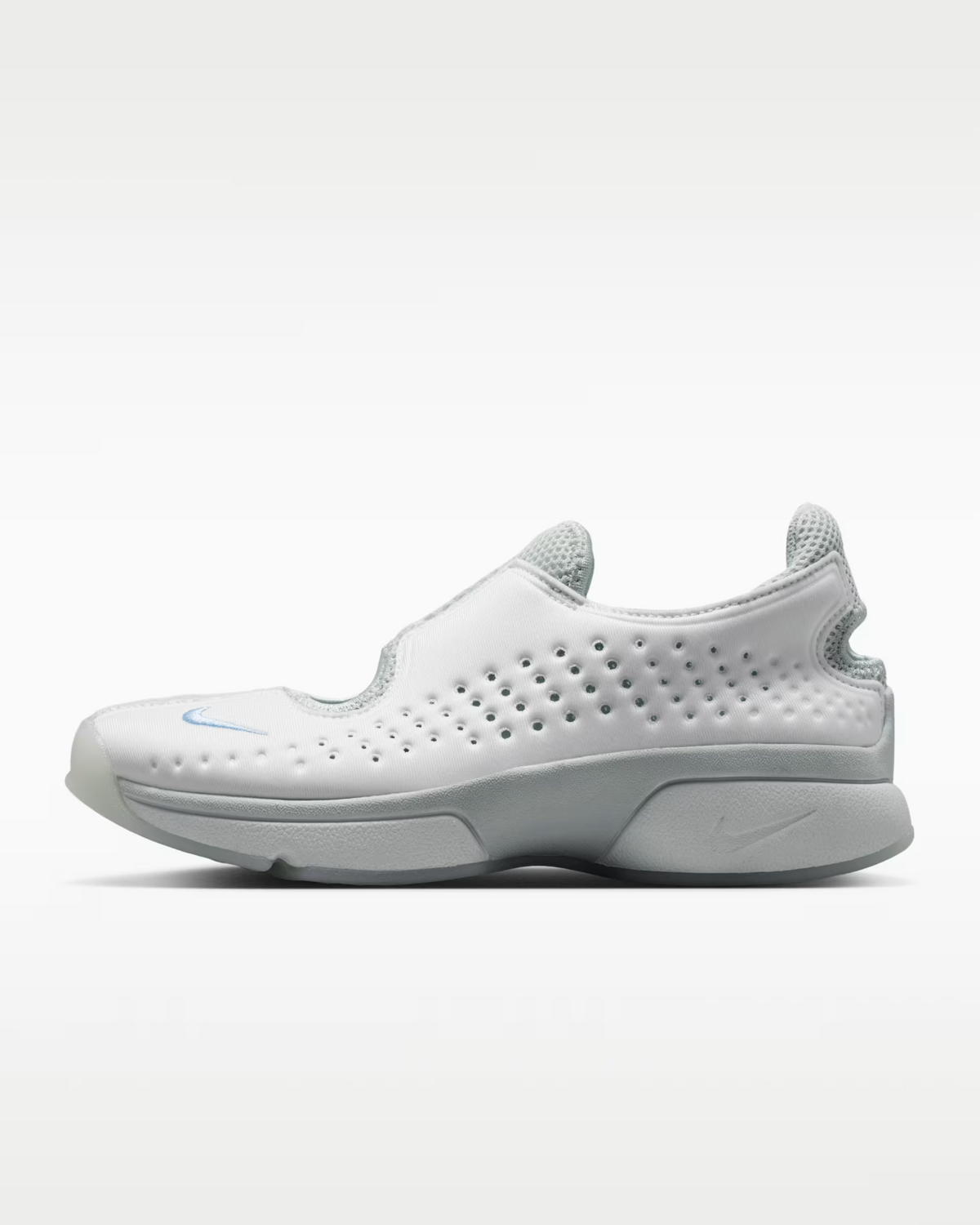 IQ8006-100 Nike Rift 2 "Summit White/Swan" (Women's)