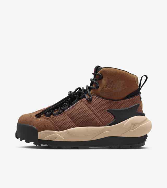 FN0563-200 sacai Nike Magmascape Pecan (Men's)