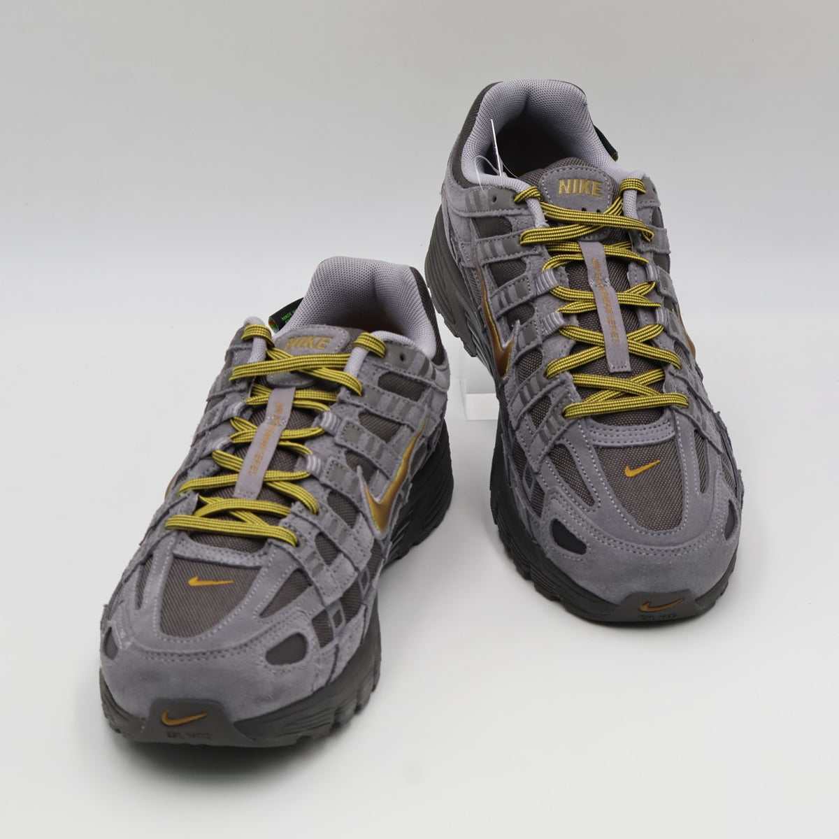 IH0946-201 Nike P-6000 Premium Cordura Medium Ash Golden Hops (Men's)