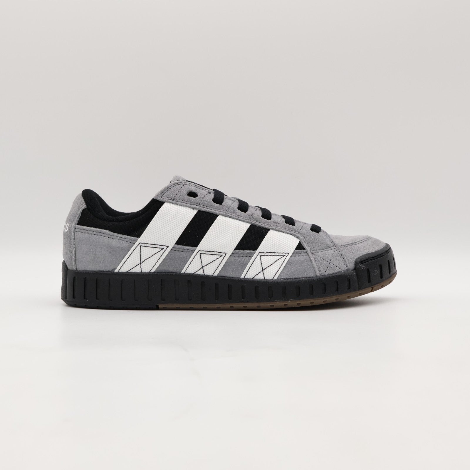 IH2228 adidas Originals Lawsuit Grey Core White (Men's)