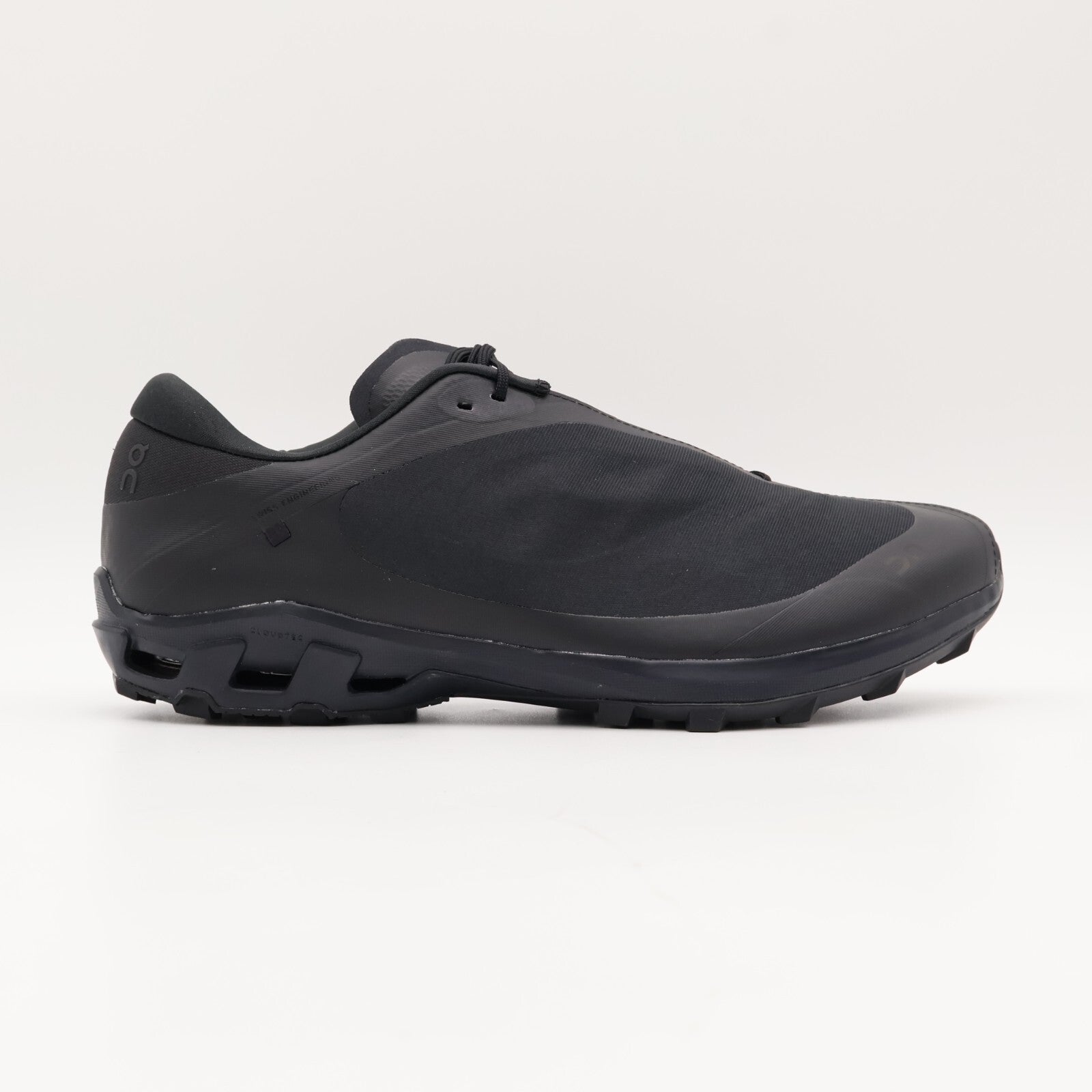 3ME30650485 POST ARCHIVE FACTION On Cloudventure Peak PAF All Black (Men's)