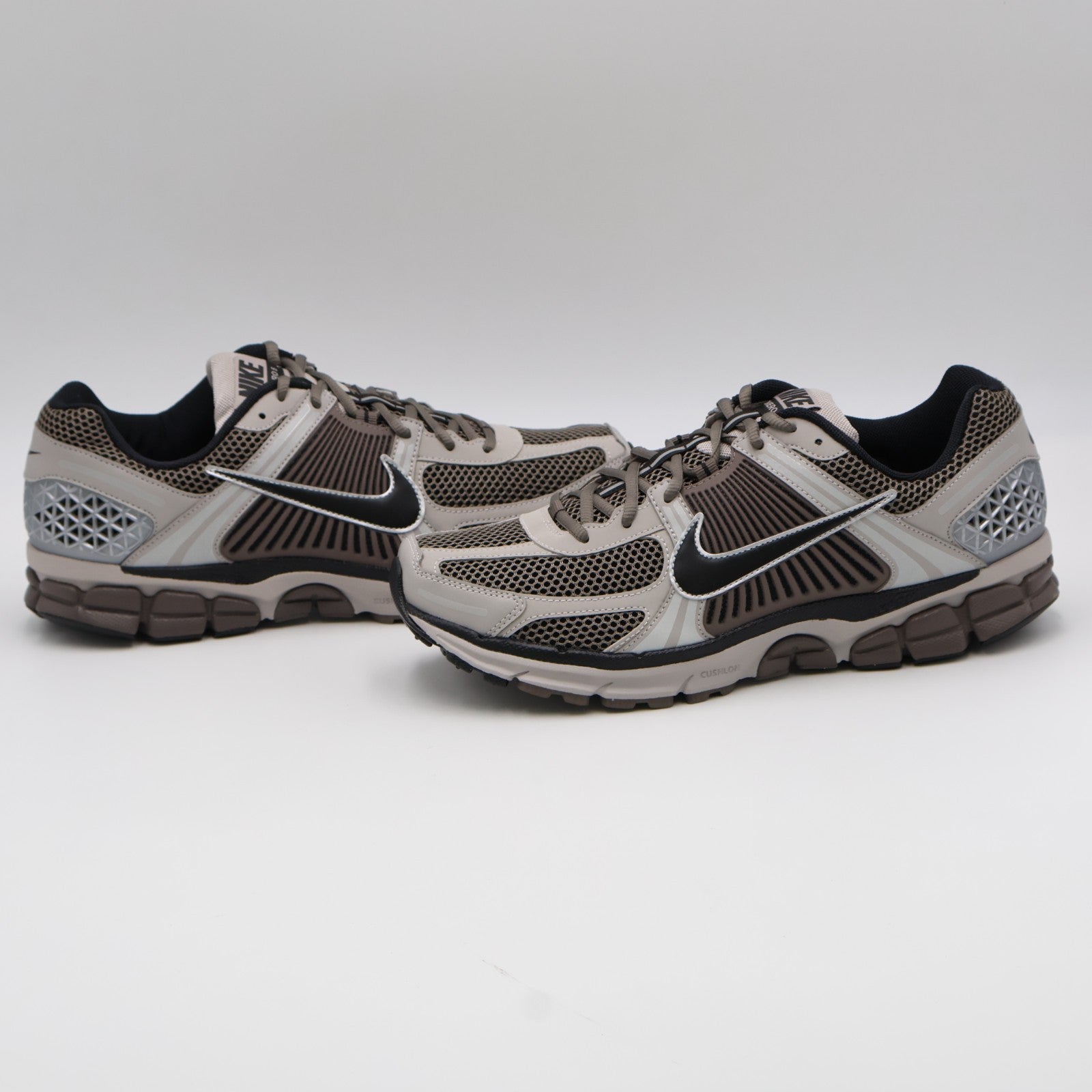 FB9149-005 Nike Zoom Vomero 5 Dark Violet Ore (Men's)
