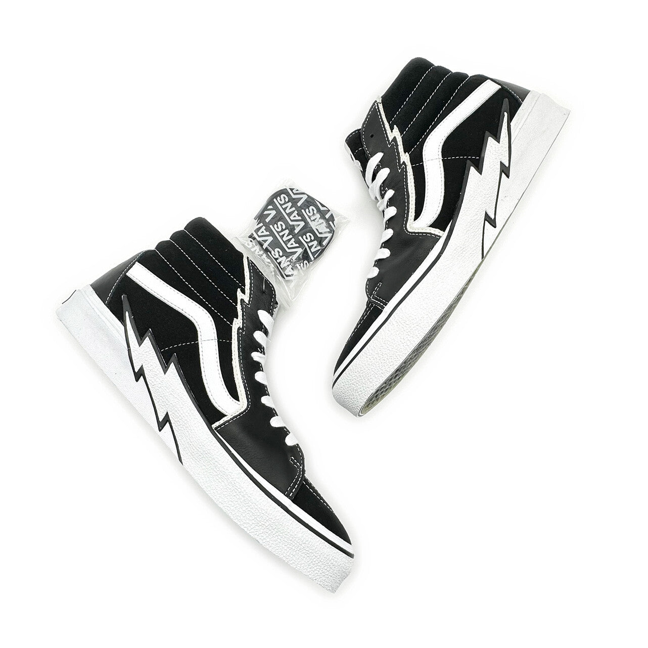 VN0007PSBLK1 MASTERMIND WORLD Ã Vault by Vans Sk8-Hi Bolt VLT LX