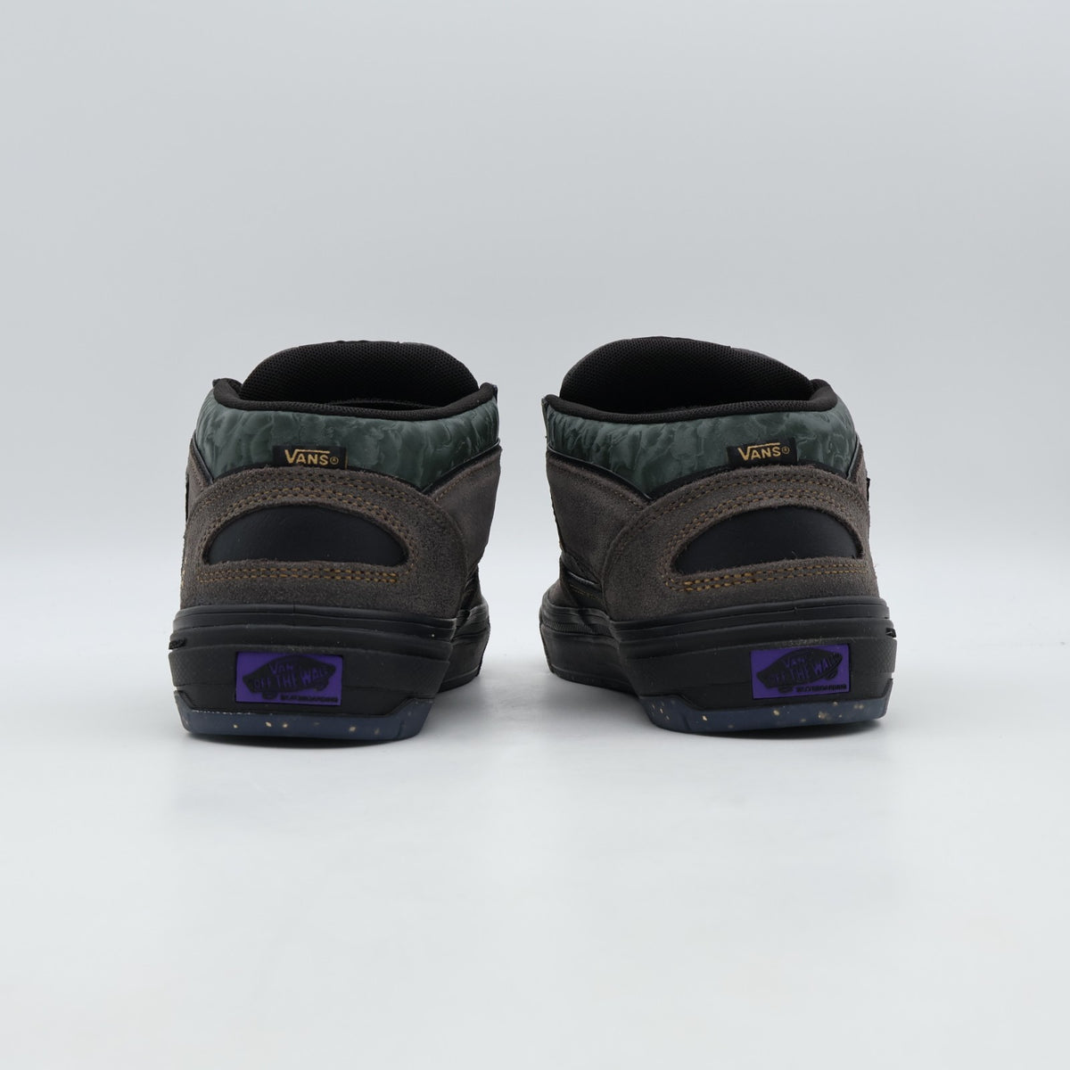 VN000D9ZEAQ Evisen Skateboards Ã Vans Skate Half Cab Wafflecup "Black/After Dark