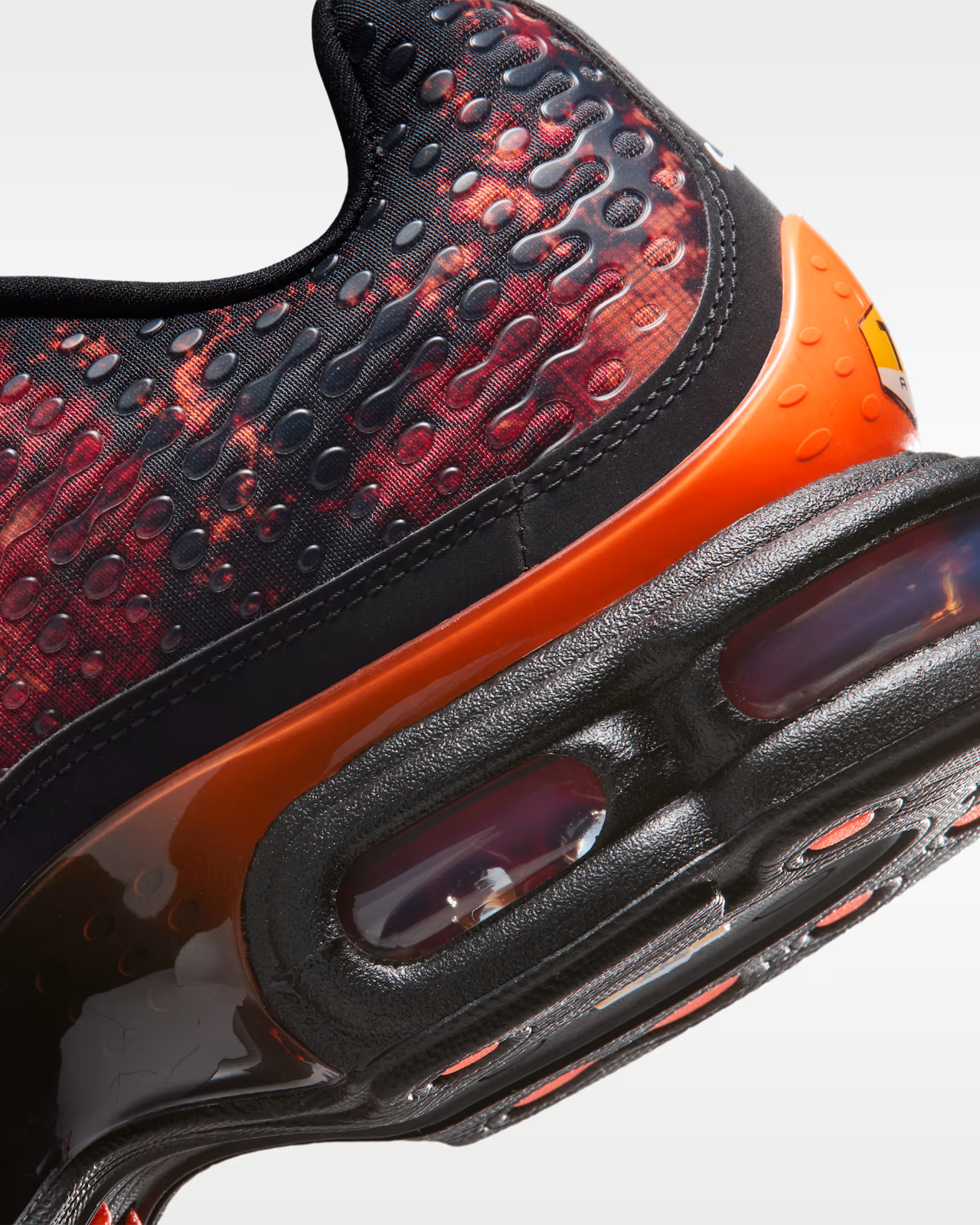 IO9556-600 Nike Air Max Plus 7 PRM "Fire Red/Black" (Men's)