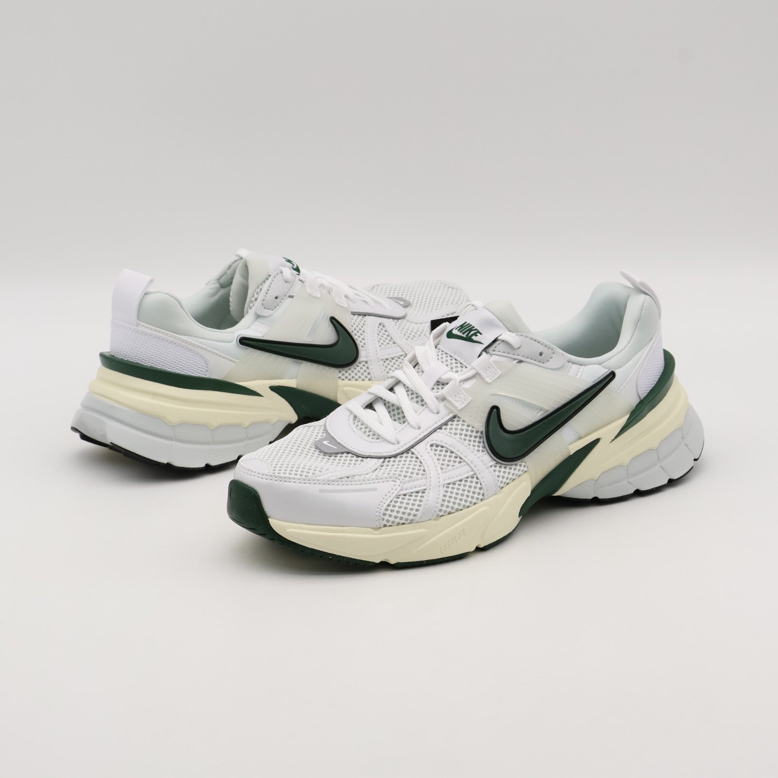 FD0736-101 Nike V2K Run White Platinum Tint (Women's)