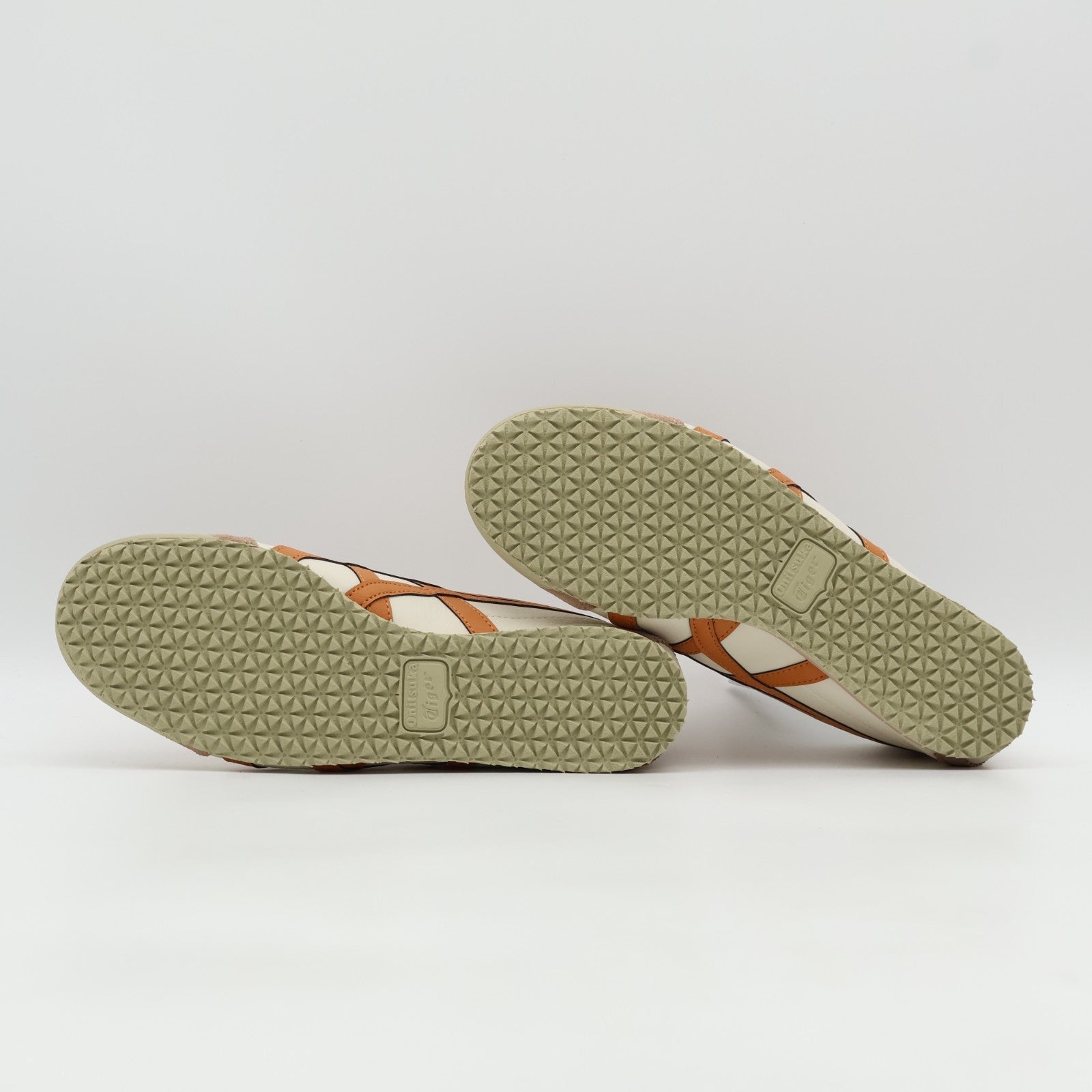 1183C102-204 Onitsuka Tiger MEXICO 66 BIRCH RUST ORANGE (Men's)