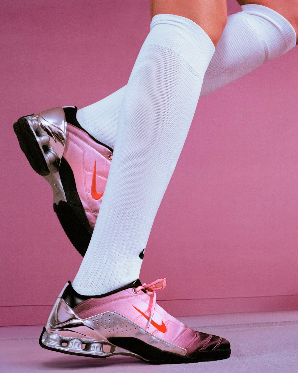 IQ5683-601 Forget-me-nots Ã Nike Total 90 Shox Magia "Shy Pink" (Women's)