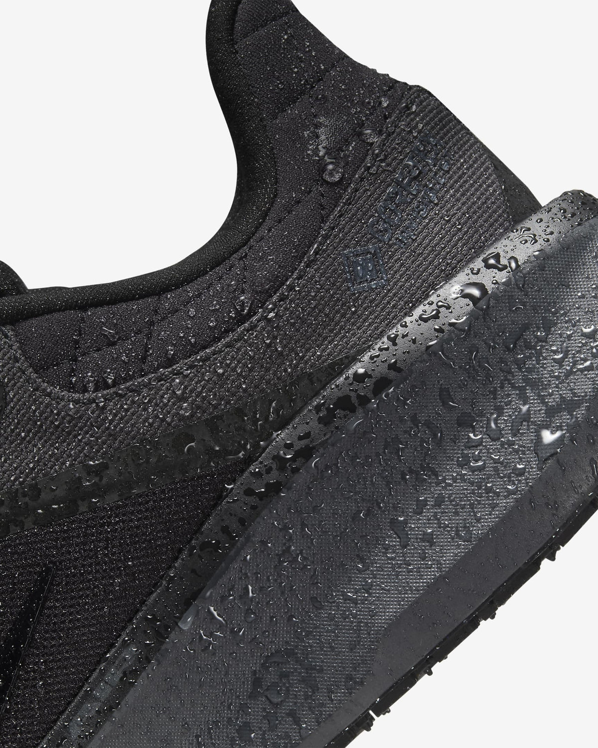 FQ1358-001 Nike Winflo 11 GORE-TEX Black Anthracite (Men's)