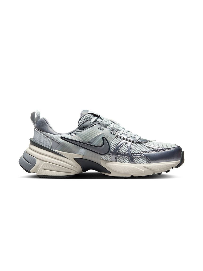 FD0736-003 Nike V2K Run Pure Platinum Wolf Gray Cool Gray Metallic  (Women's)