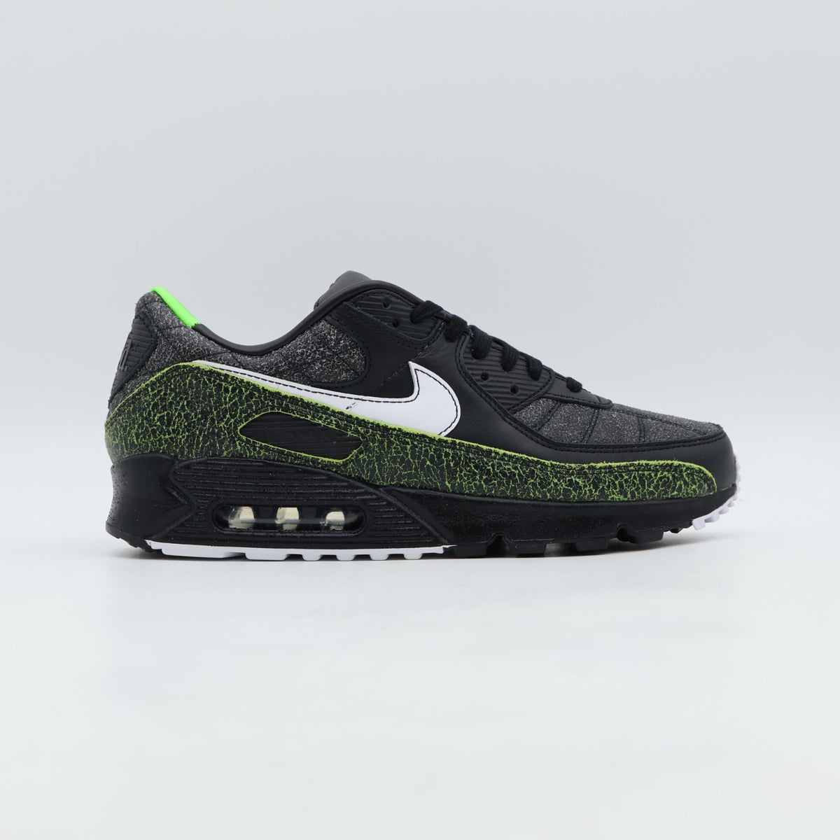 IU0523-010 Nike Air Max 90 Tiempo (Men's)