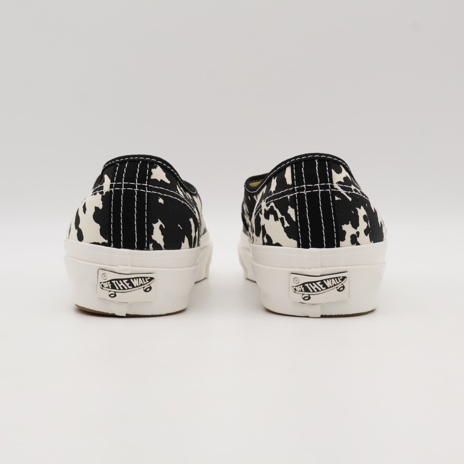 VN000EBNBPT Vans Premium Authentic 44 Black Marshmallow (Men's)