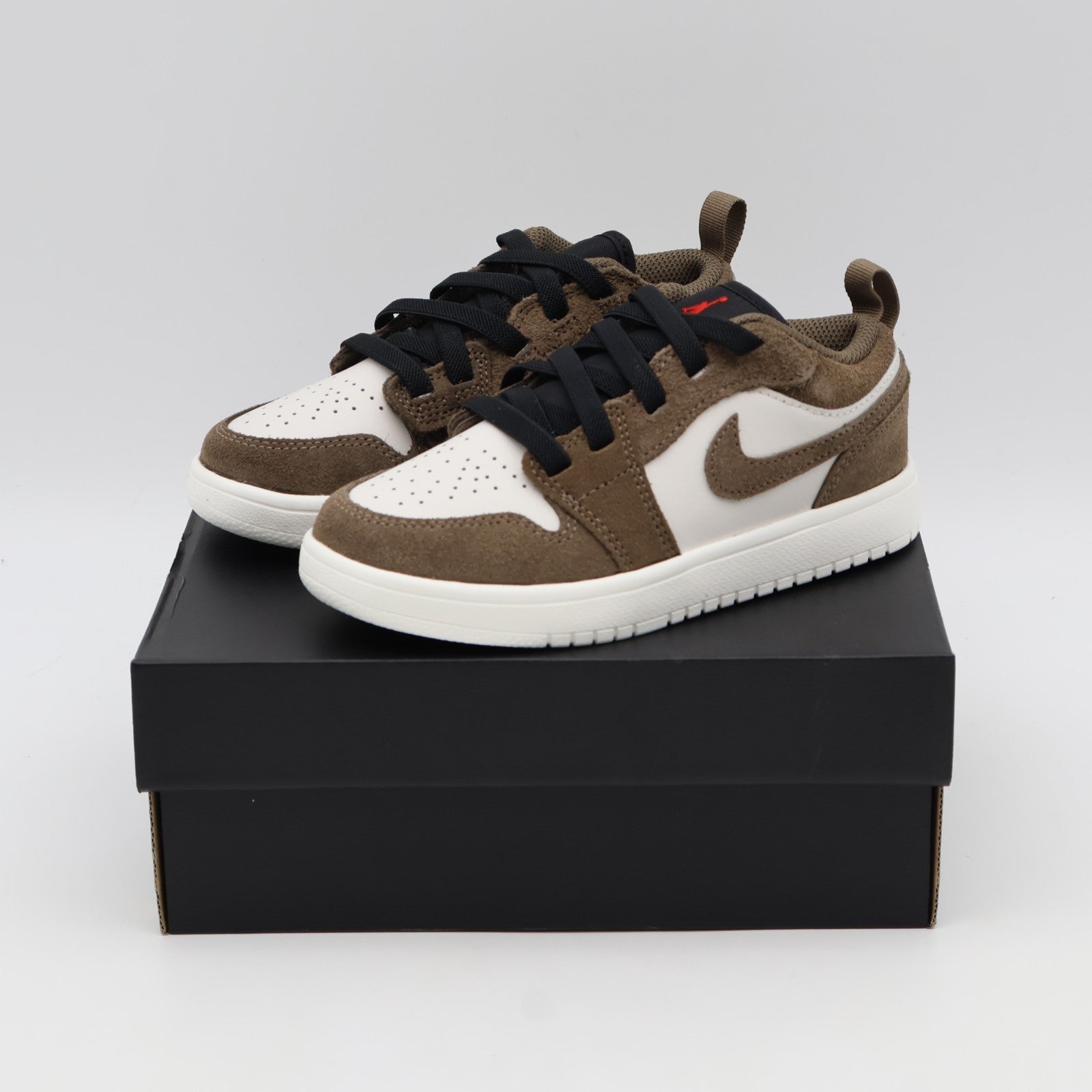 DR9748-200 Nike PS Jordan 1 Low Alt "Palomino/Phantom"