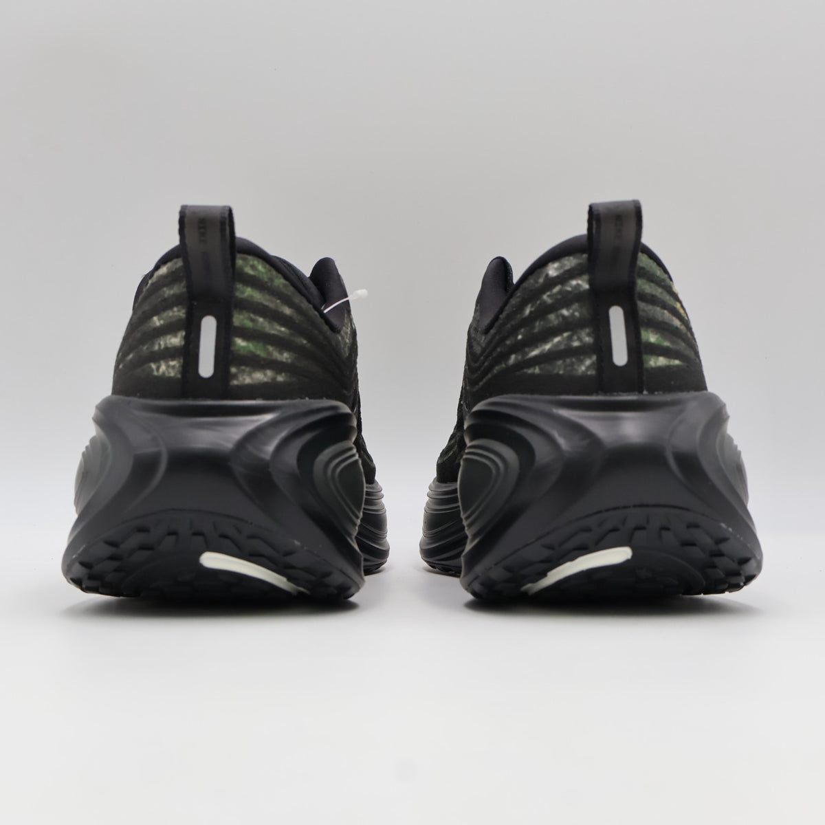 IM3985-001 Nike Vomero Plus Realtree (Men's)