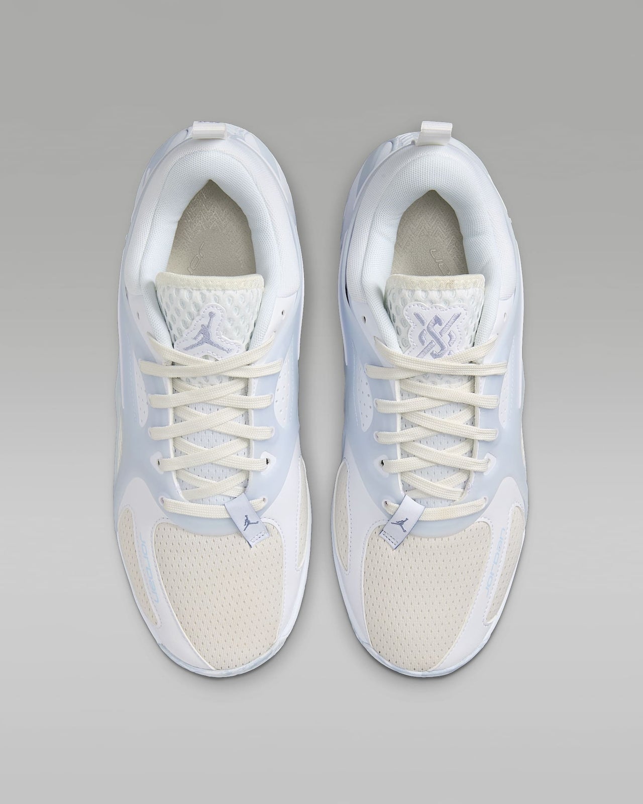 HV4059-101 Shuyu Yang Nike Jordan Heir White Sail Football Gray (Women's)