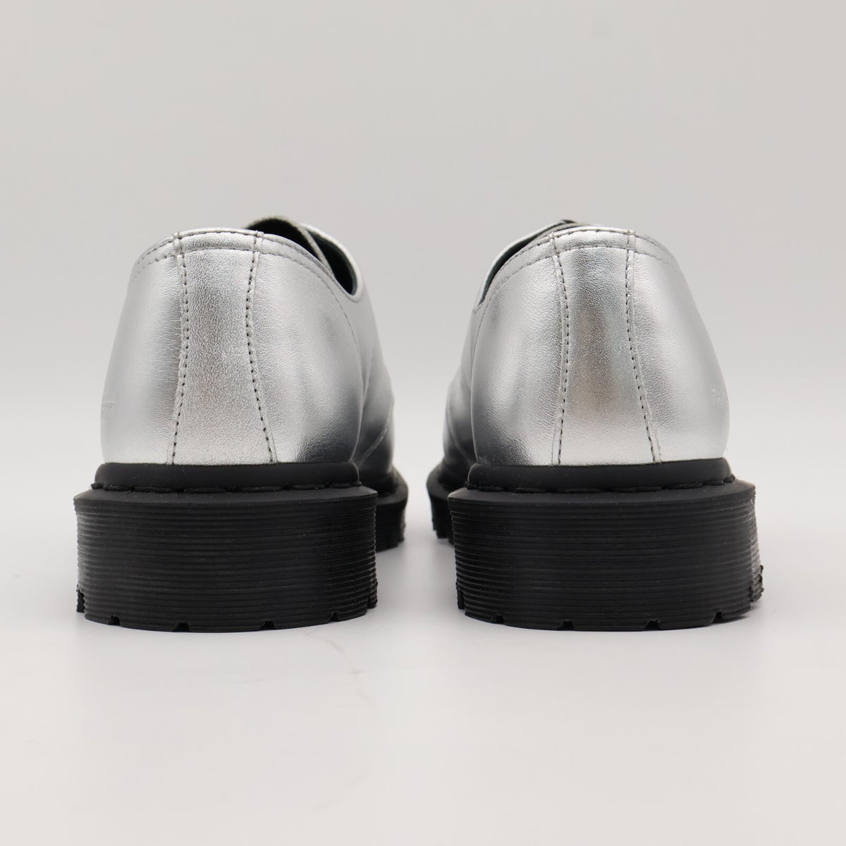 31773040 Supreme Dr.Martens Ramsey Creeper Silver