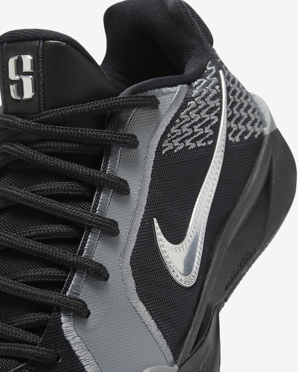 FZ1517-001 Nike Sabrina 2 Mirrored FQ2174-001 FZ1517-001 (Women's)