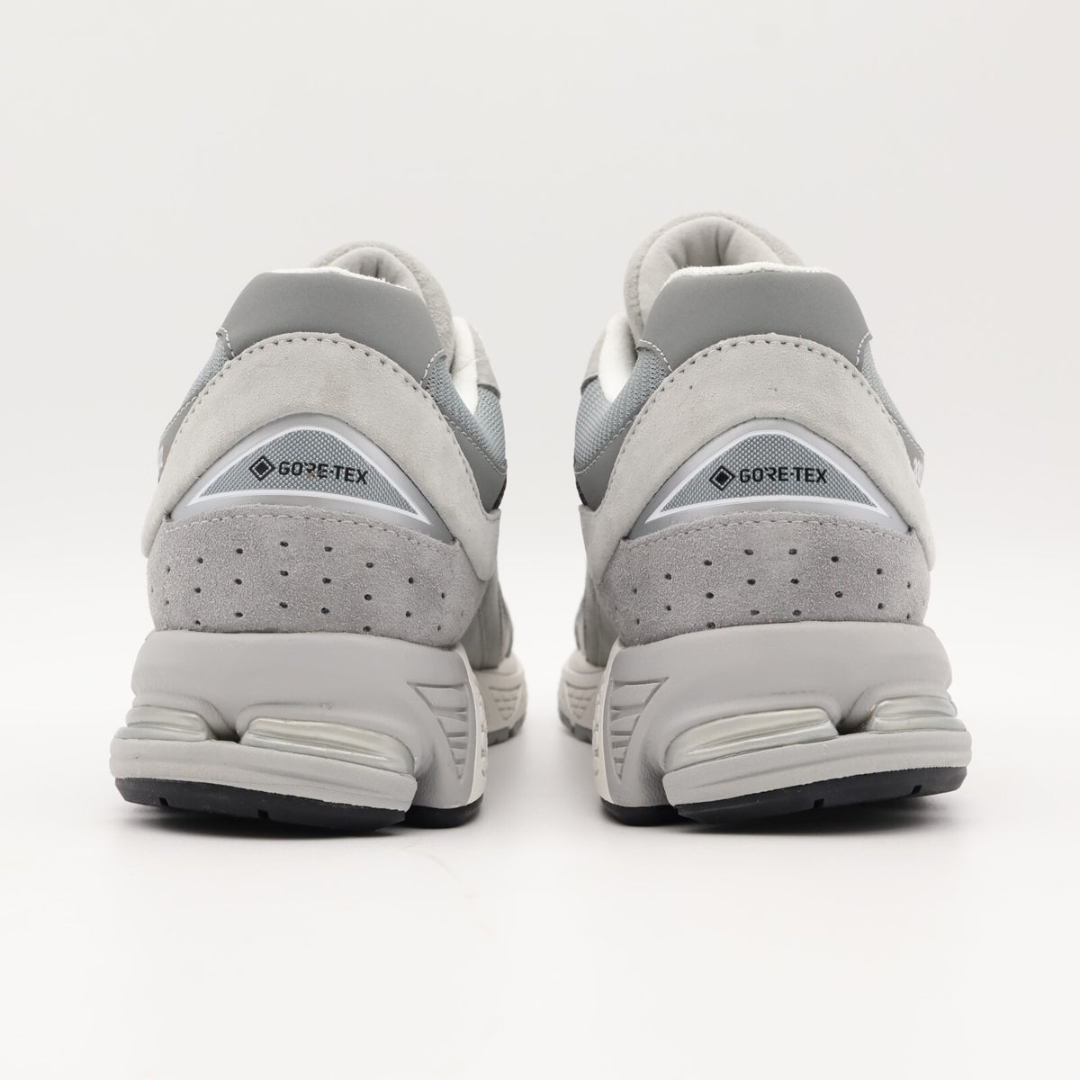 M2002RXJ New Balance 2002R GORE-TEX Concrete (Men's)