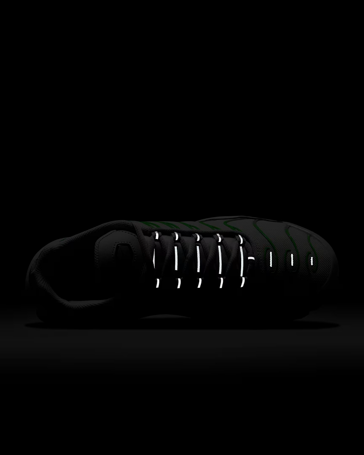DZ3671-001 Nike Air Max Plus Green Strike (Men's)
