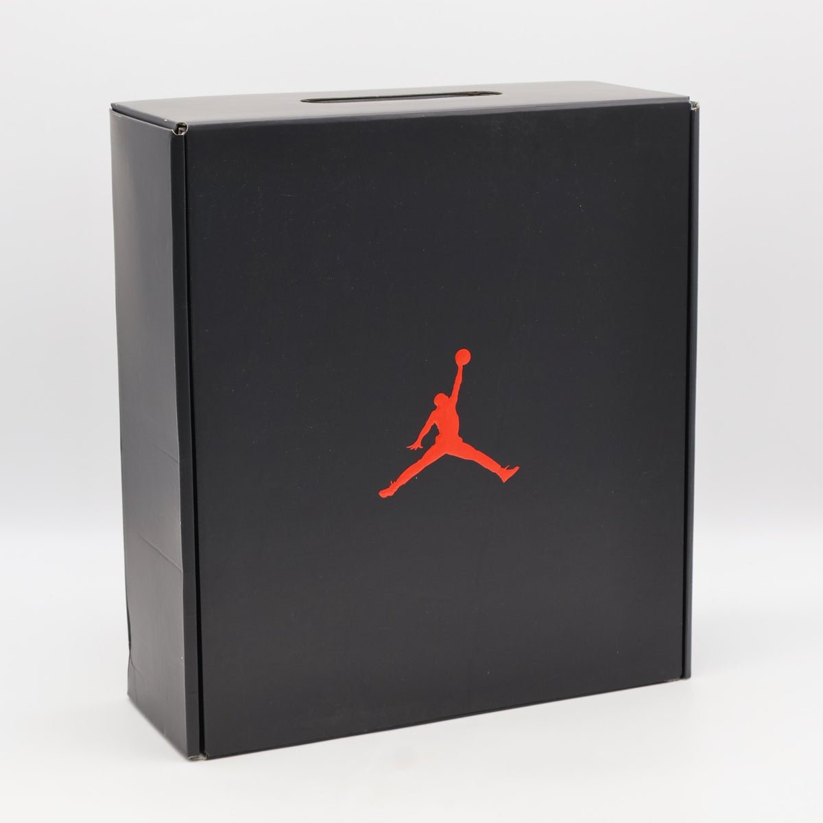 IR0837-099 Nike Air Jordan 1 Brooklyn Pale Grey Enigma Stone (Women's)
