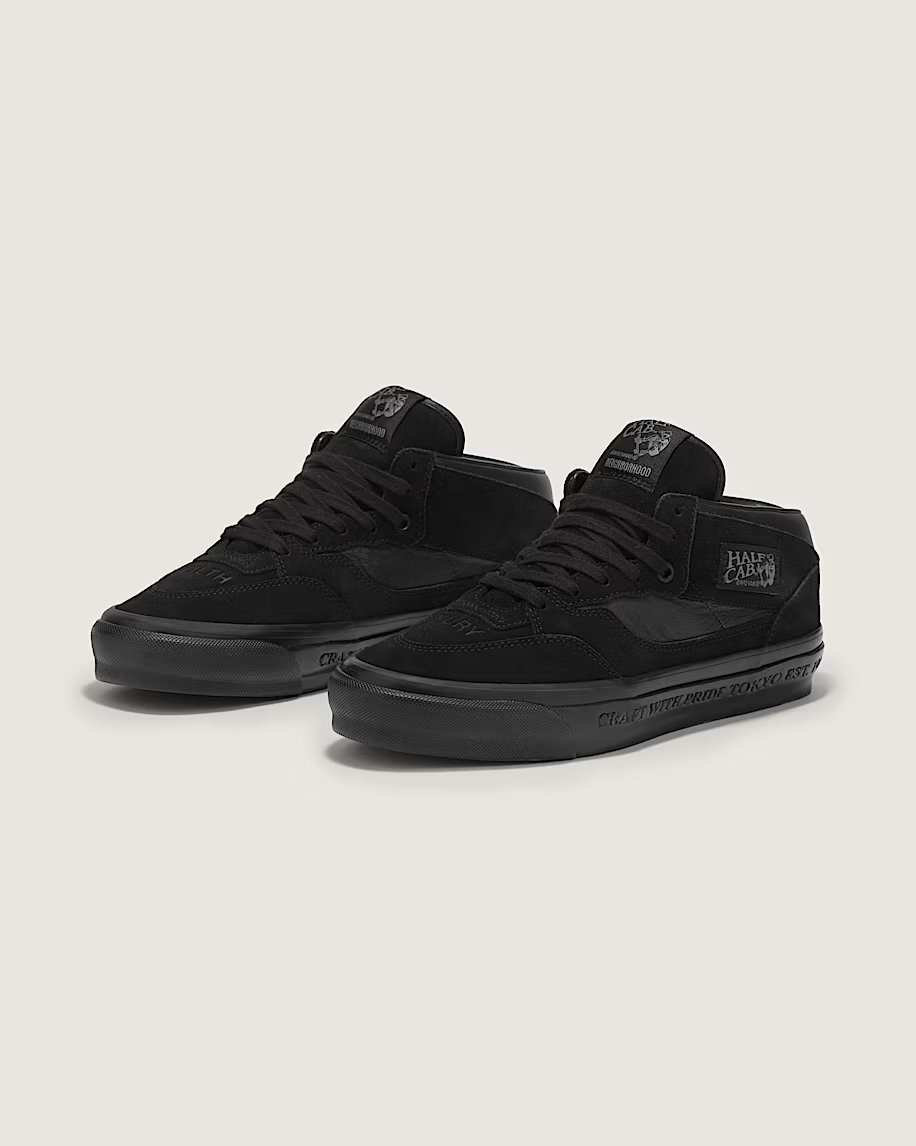 VN000EFYBLA NEIGHBORHOOD Ã OTW by Vans Half Cab 33 Black